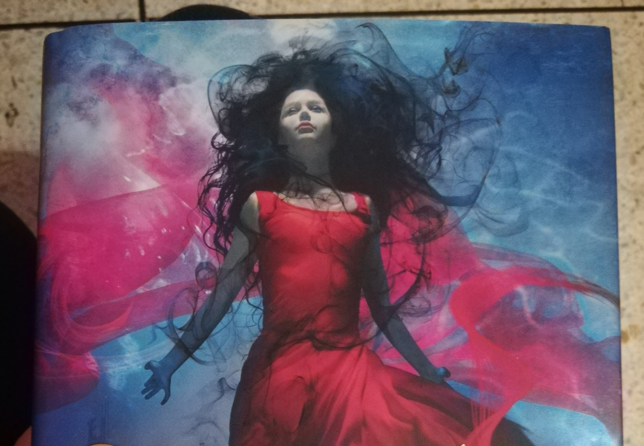 queen air darkness book cover