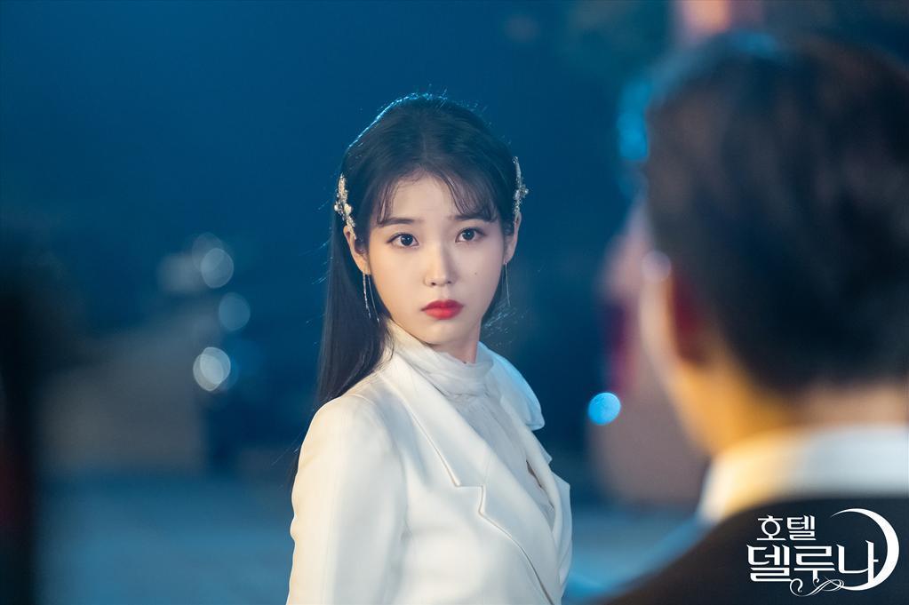 man-wol hotel del luna white dress