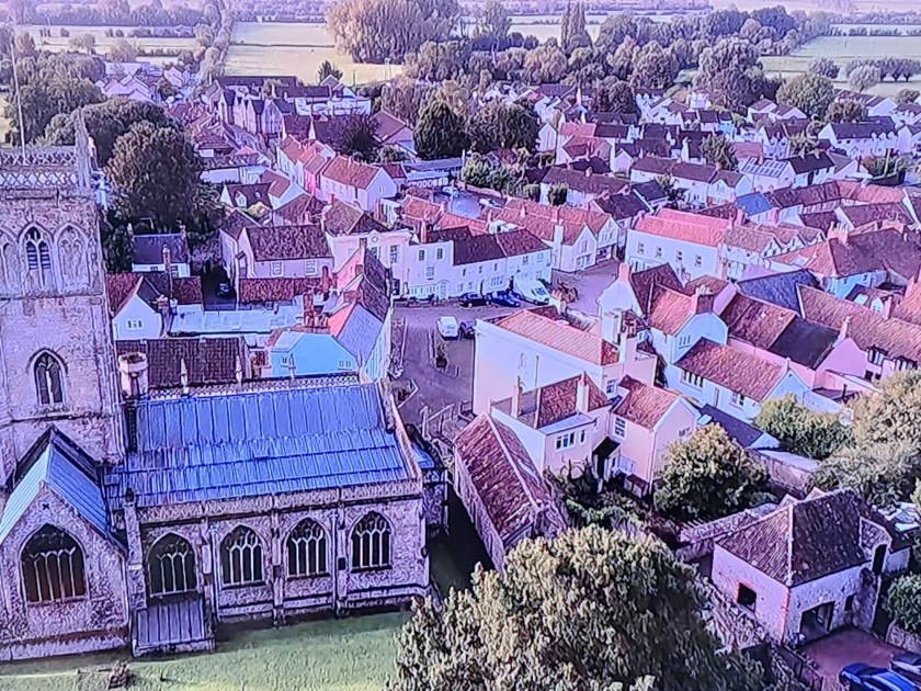 a good girls guide to murder - town uk